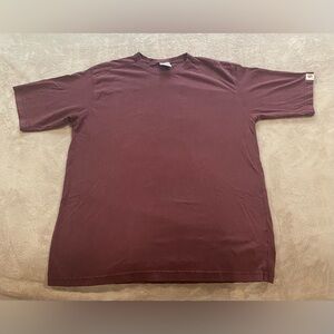 Carhartt Men’s Medium T-Shirt Maroon Burgundy Workwear Tee Logo Sleeve